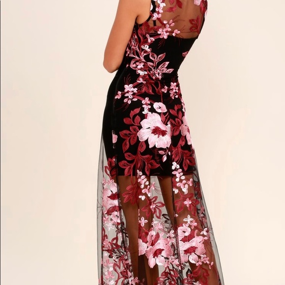 Lulu’s Work the Bloom Embroidered Dress - Size M - Picture 2 of 3